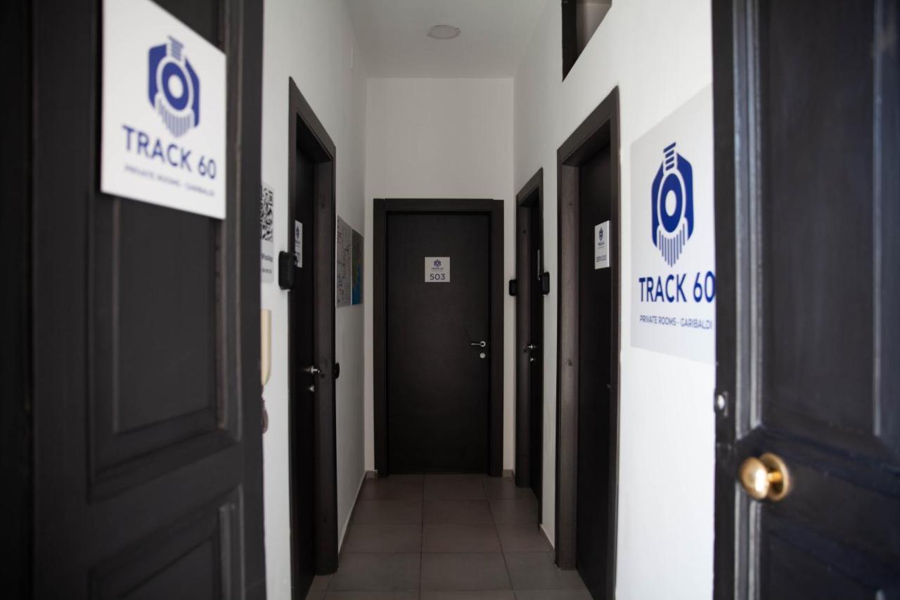 Track 60 - Private Rooms Garibaldi Napoli Eksteriør billede